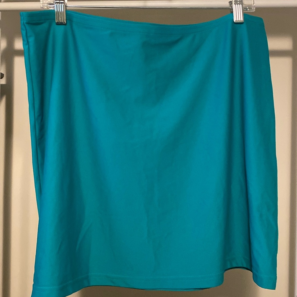 Patagonia swim skirt. Size large. Like new condition.